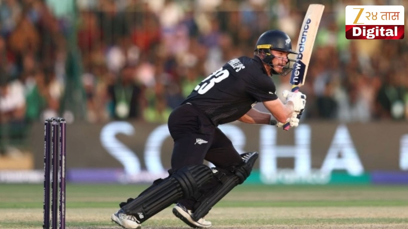 Glenn Phillips century