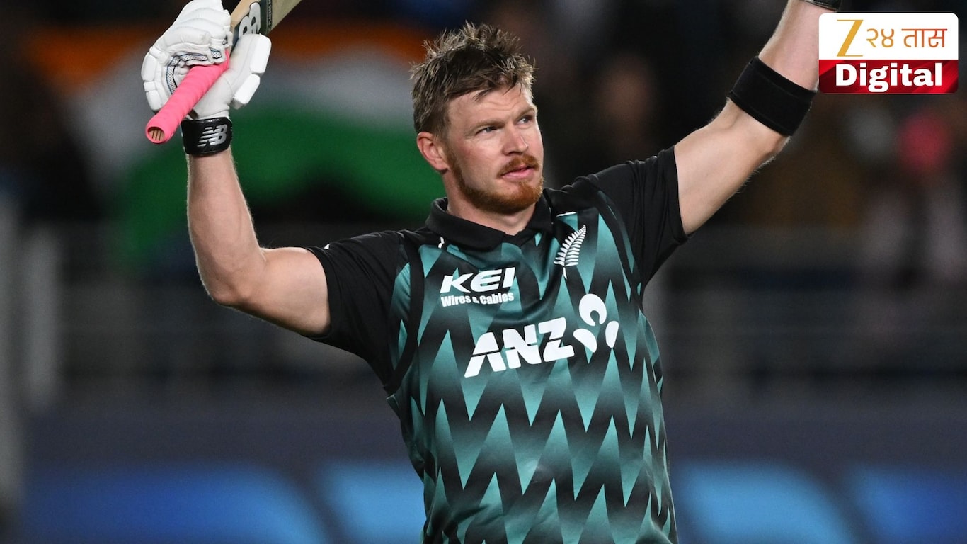 Glenn Phillips century