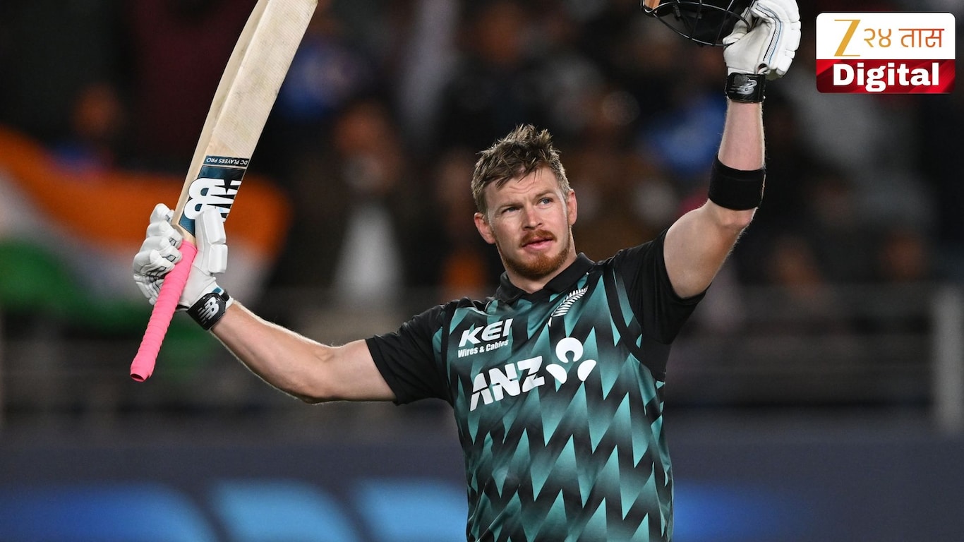 Glenn Phillips century