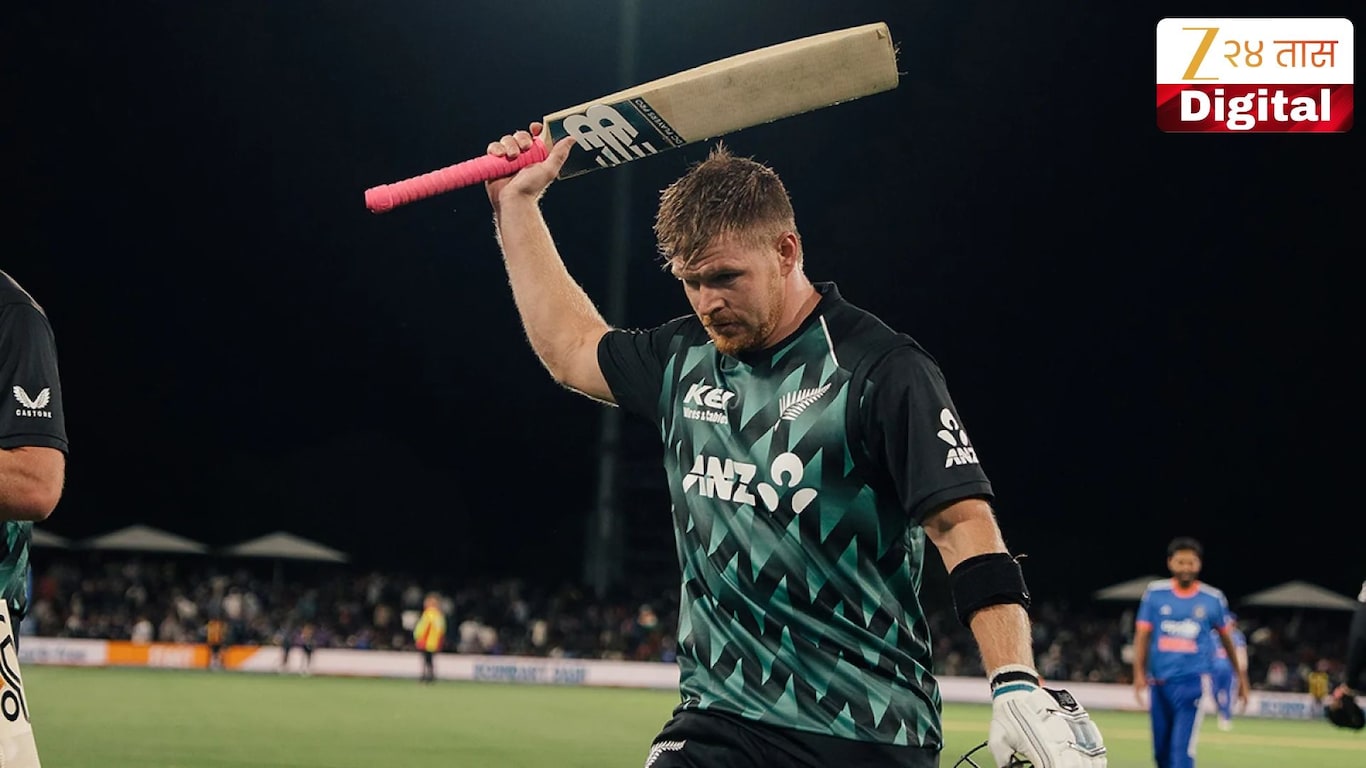 Glenn Phillips century