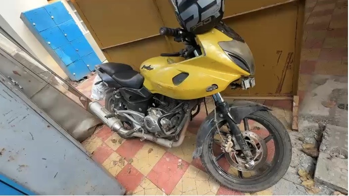 गुन्हात वापरण्यात आलेली बाईक